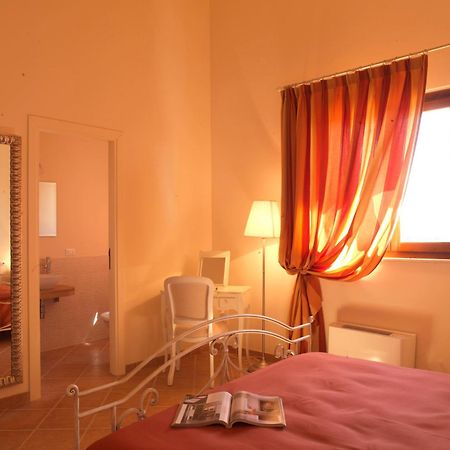 Contado San Lorenzo B&B And Wine Castilenti Eksteriør billede