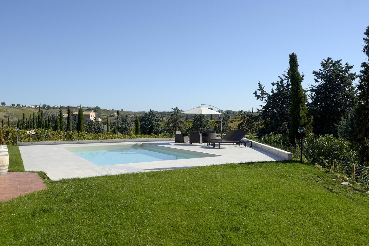 Contado San Lorenzo B&B And Wine Castilenti Eksteriør billede