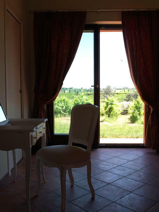 Contado San Lorenzo B&B And Wine Castilenti Eksteriør billede
